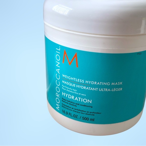 Moroccanoil Weightless Hydrating Hair Mask With Pump  - 500ml - Picture 3 of 3